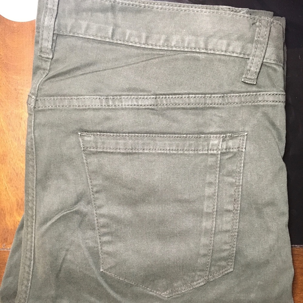 Stretchy Slim - Fit Pants